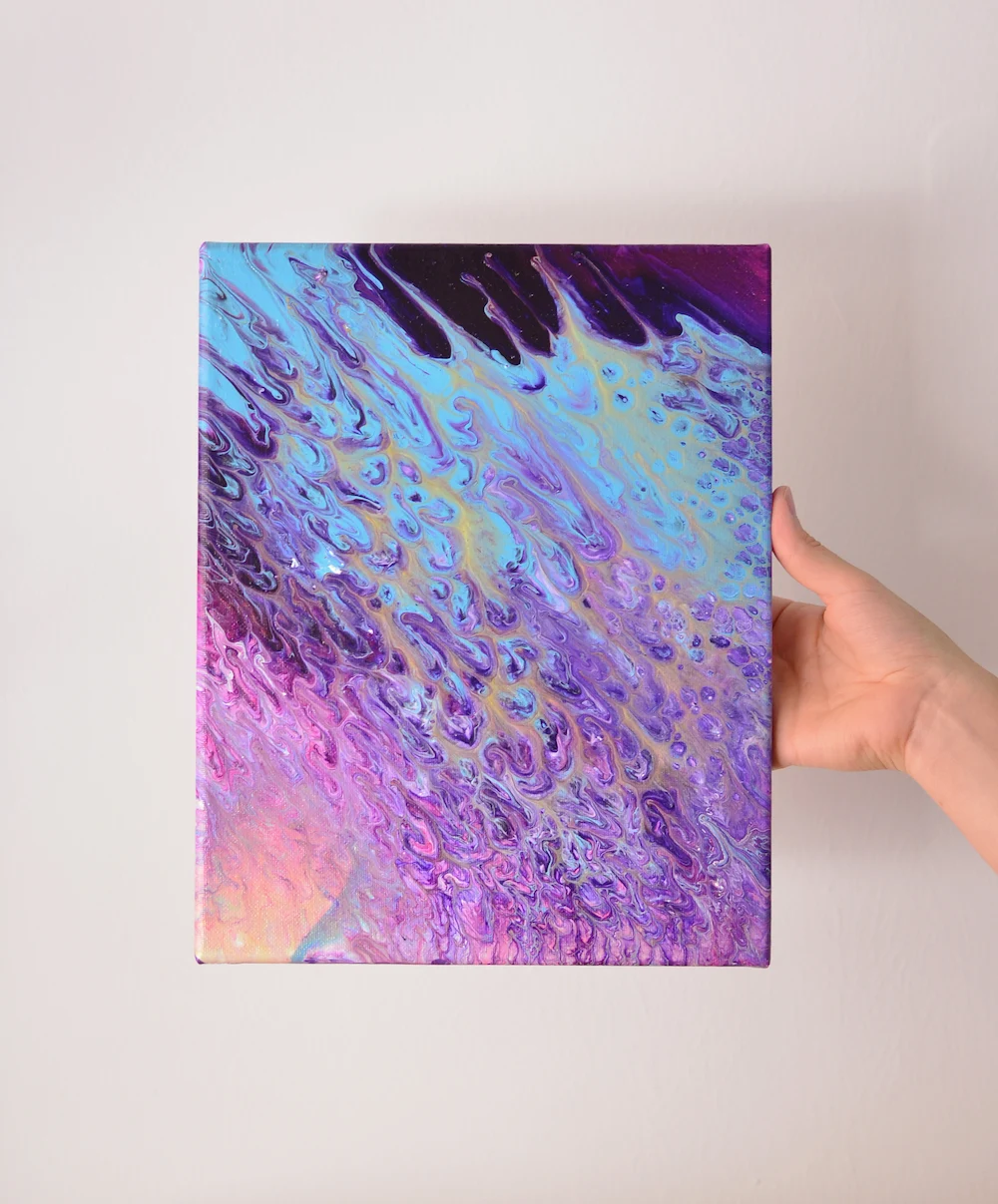 Cuadro creado con arte fluido en Treve Room - Madrid