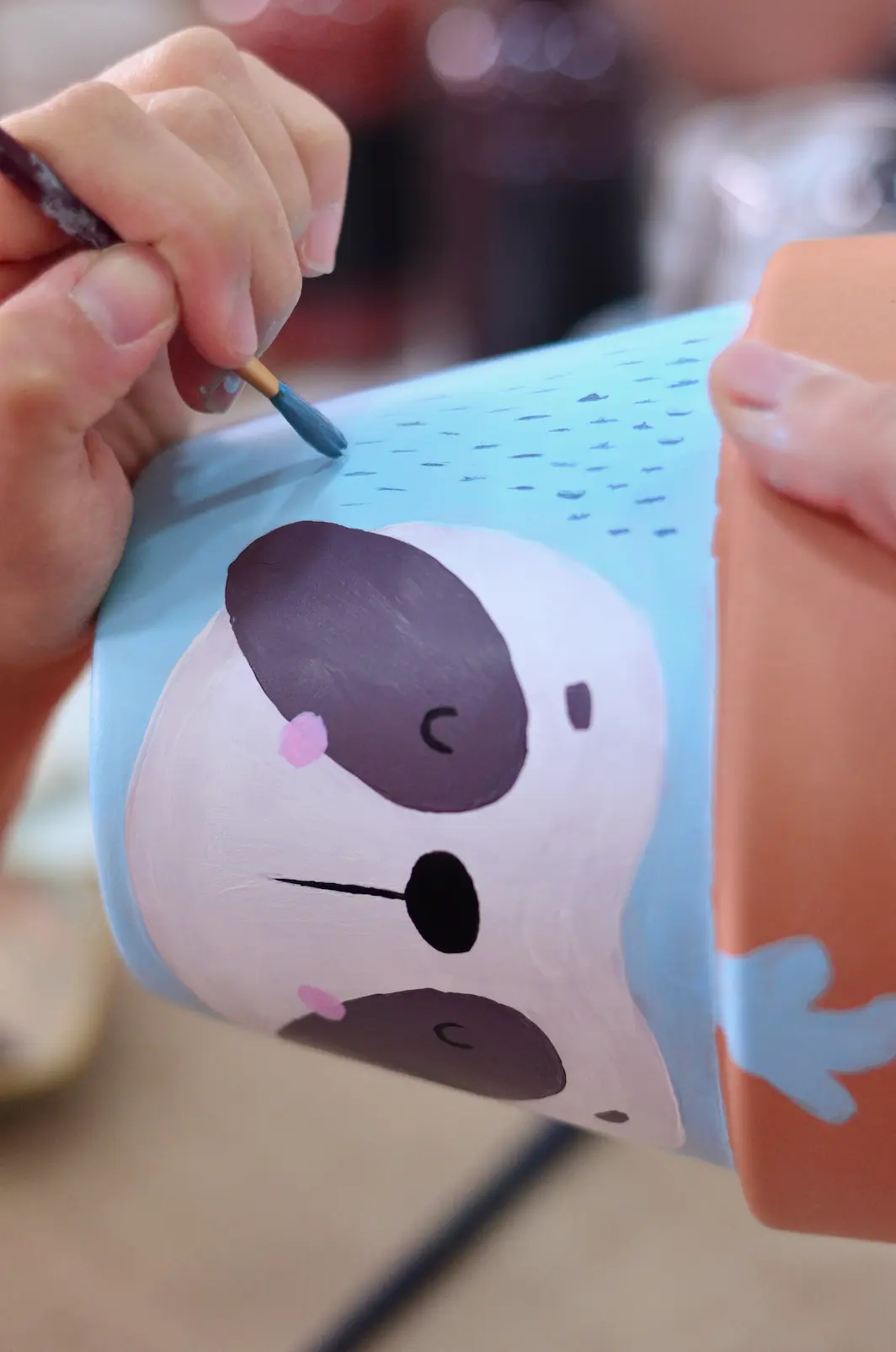 pintar maceta con acrílicos