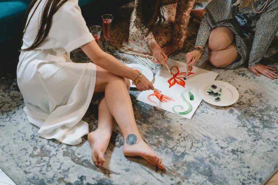 planes creativos con amigas que disfrutan creando 02